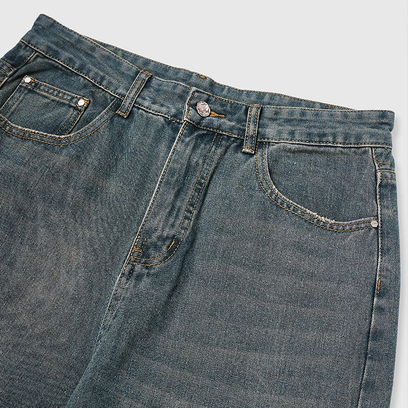 Relaxed Fit Wide-Leg Jeans