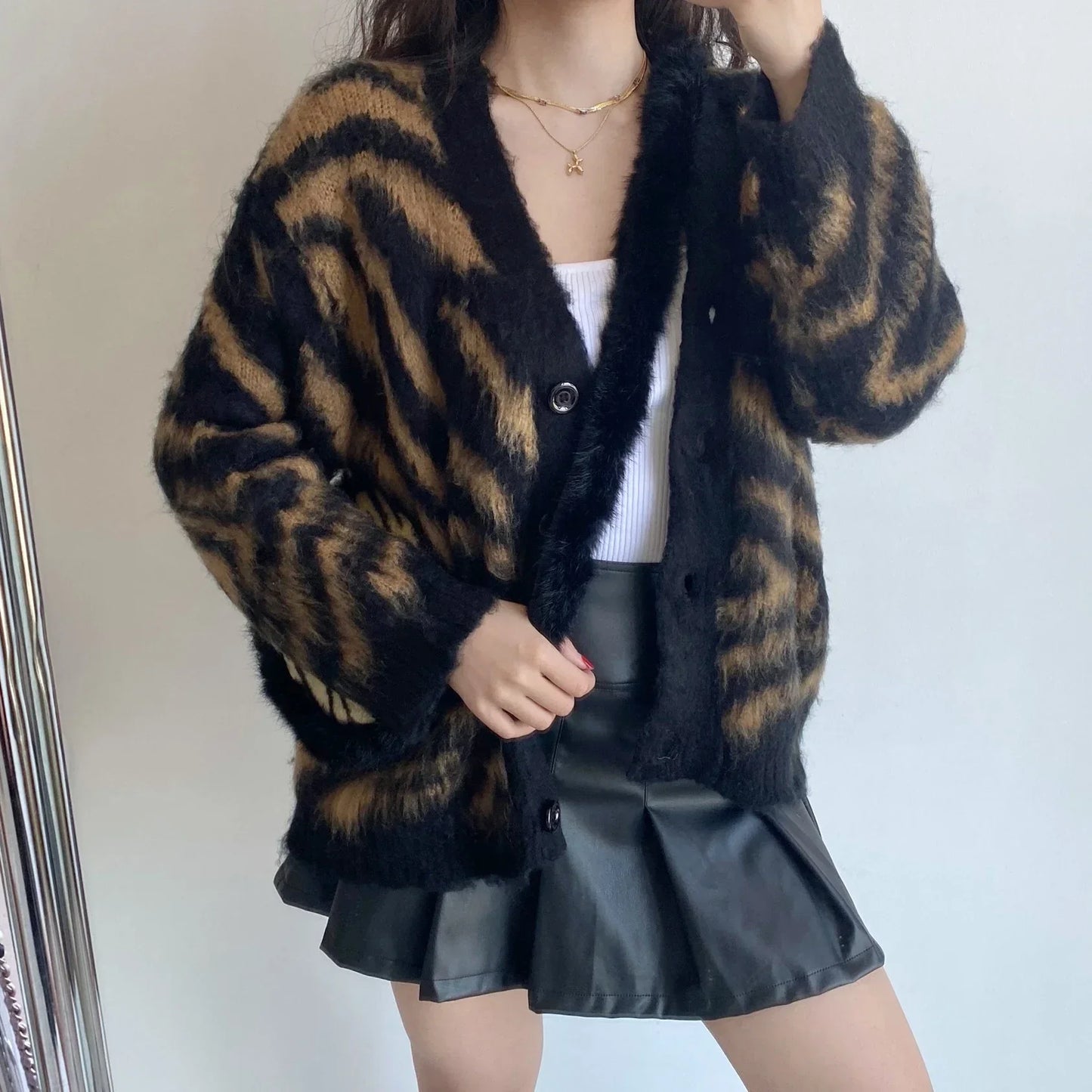 Loose Vintage Leopard Sweater